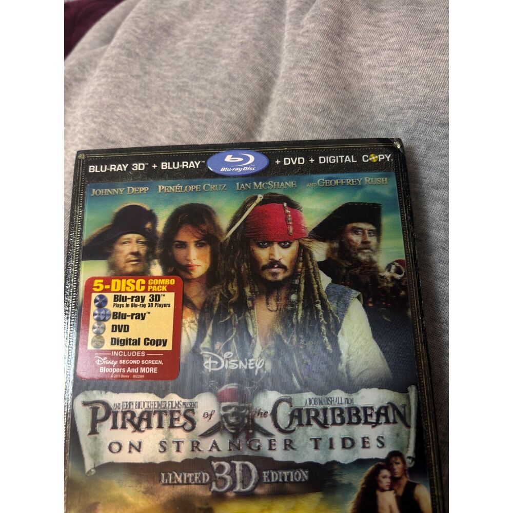 Pirates of the Caribbean on Strange Tides  Limited 3D edition Blue Ray DVD NEW